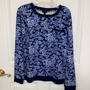 Women’s NWT blue floral top. Talbots.